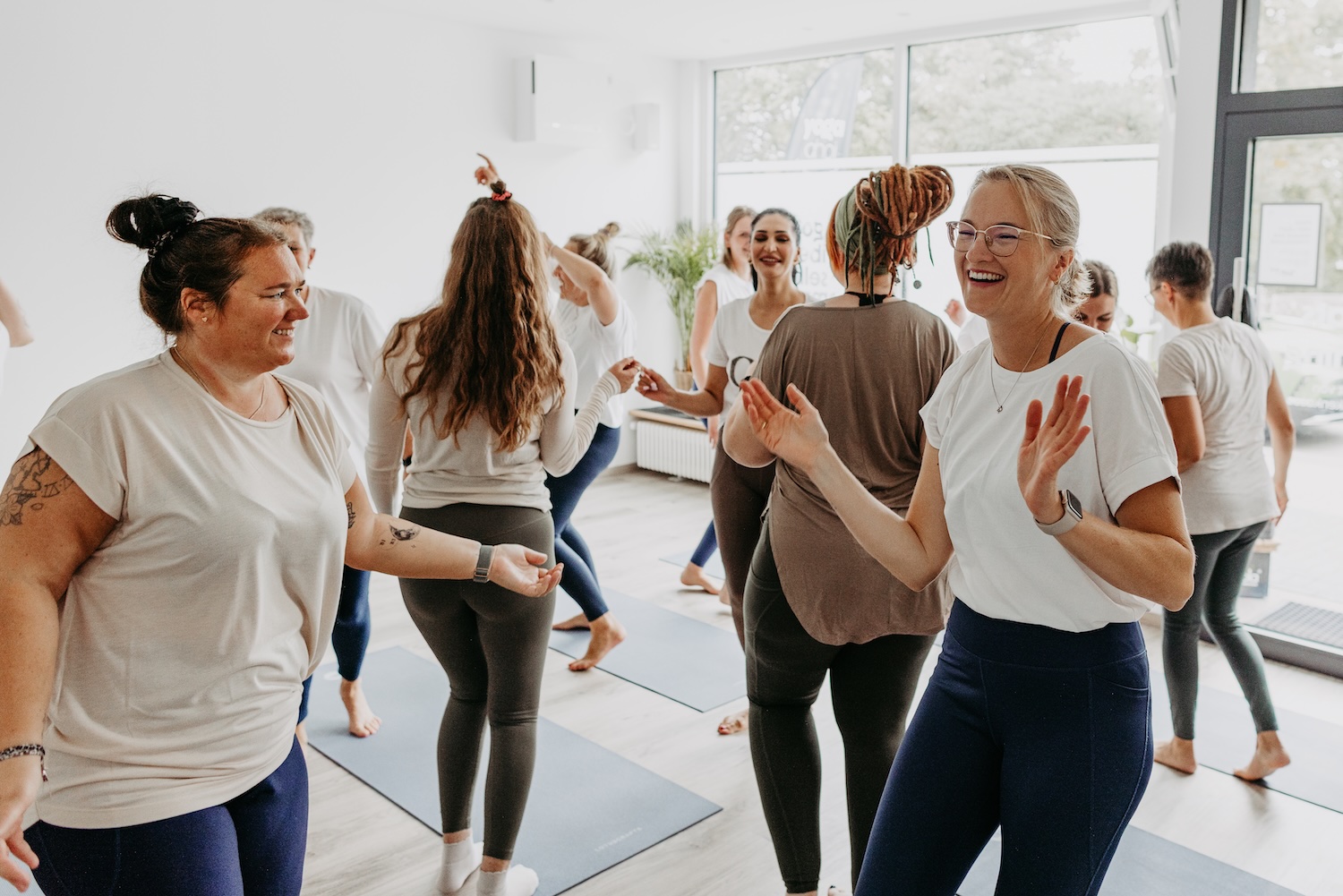 Yoga & Sparkle Weihnachten in Celle – entspannt feiern
