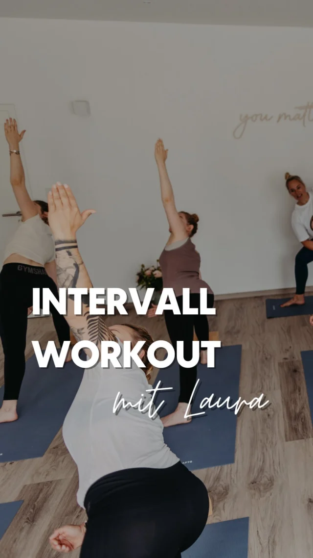 ✨ If you work, it will work✨

Bei Lauras INTERVALL WORKOUT kommst du so richtig ins Schwitzen 💪🏻

📅 Dienstags | Freitags (jeweils 14-tätig) 
⏰ Di. 19.30-20.15 Uhr | Fr. 17.00-17.45 Uhr 
📍yoga ahoi | Wietze

In diesem extrem effektiven Intervalltraining wird in kurzen, intensiven Einheiten Kraft, Ausdauer, Schnelligkeit sowie Beweglichkeit trainiert.
Wenn du dich so richtig auspowern willst, dann bist du bei diesem abwechslungsreichen Power-Programm genau richtig. Von Kopf bis Fuß steigern wir die allgemeine Fitness! 
Hinweis: Nicht für Schwangere geeignet!

Sei beim nächsten mal dabei! Hier gehts zur Anmeldung 👉 https://yogaahoi.com/kursplan/

Wenn du Hansefit-Mitglied bist, ist der Kurs für dich sogar kostenlos 😊

Laura freut sich auf dich! 💪🏻

#intervalltraining #intervallworkout #fitness #fitnesskurs #fitnesstrainer #fitnessmotivation #workout ##healthylifestyle