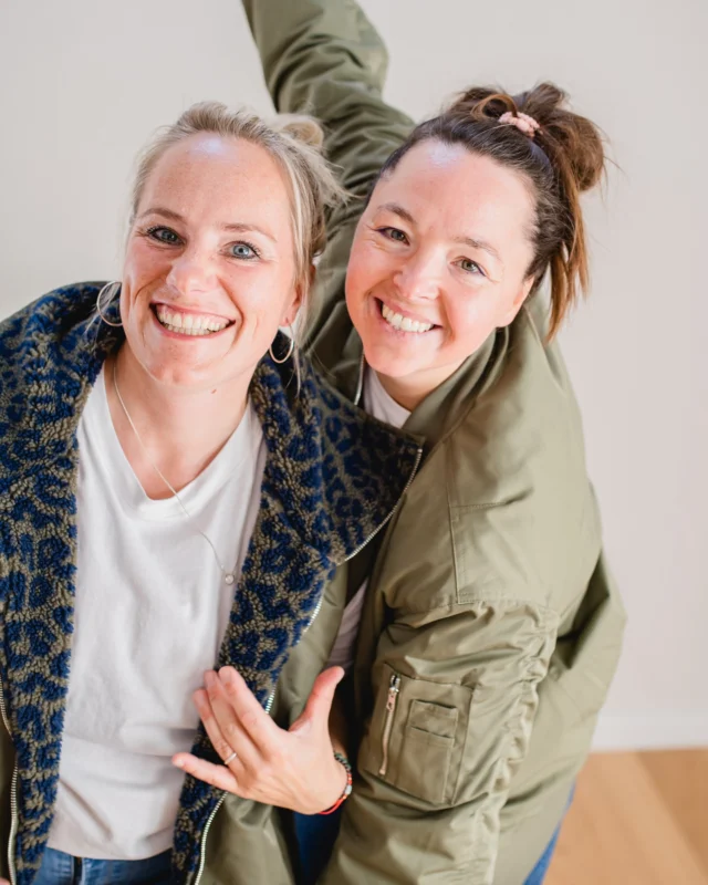 Something BOLD is growing.
Something BRIGHT is coming.
Ein Movement für alle, die mehr wollen – mehr Power, mehr Präsenz, mehr sie selbst.

Stay tuned. 🙌

#staytunedformore #staytuned #bleibdran #somethinggreat #more #nolimit #yogagirls #yogacrew #somethingbigiscoming #theskyisthelimit #thinkbig #girlsquad #womensupportingwomen #womenbusiness #womenbusinessowners #strongwomen #empowerment #yogainstructor #yogateachers #boldandbright